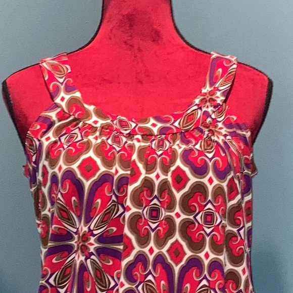 Rampage Red and Brown Print Top Size Medium - Picture 2 of 11